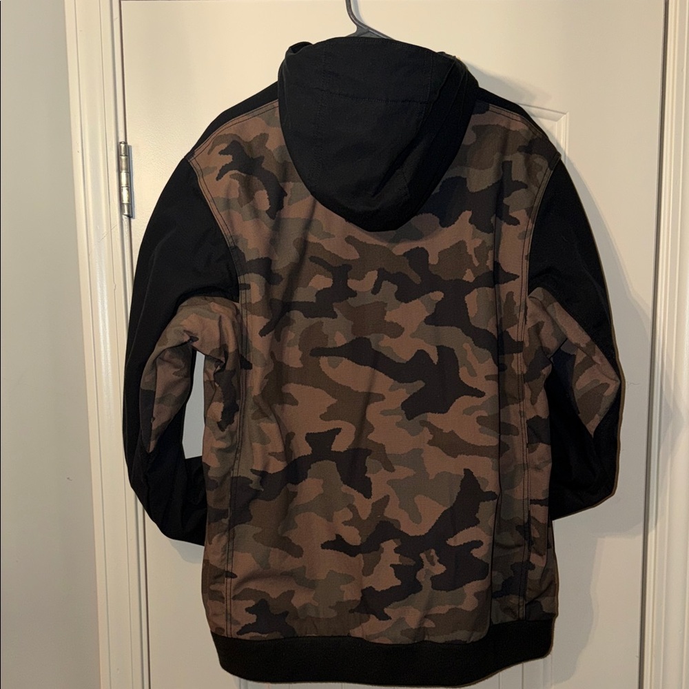 Columbia Black and Camo Hooded Jacket - Picture 4 of 4
